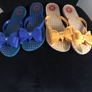 Zaxy Cute Twin Bow Flip Flops Size 6